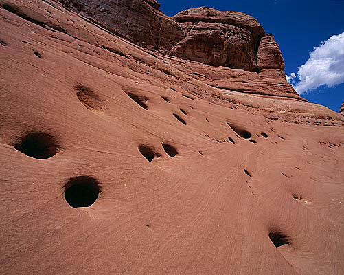31 Sandstone Holes